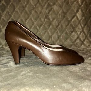 ❤️Chellis Italian Brown Pumps